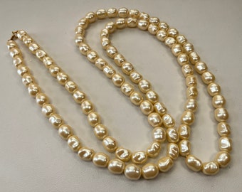 Vintage AVON faux baroque pearl necklace