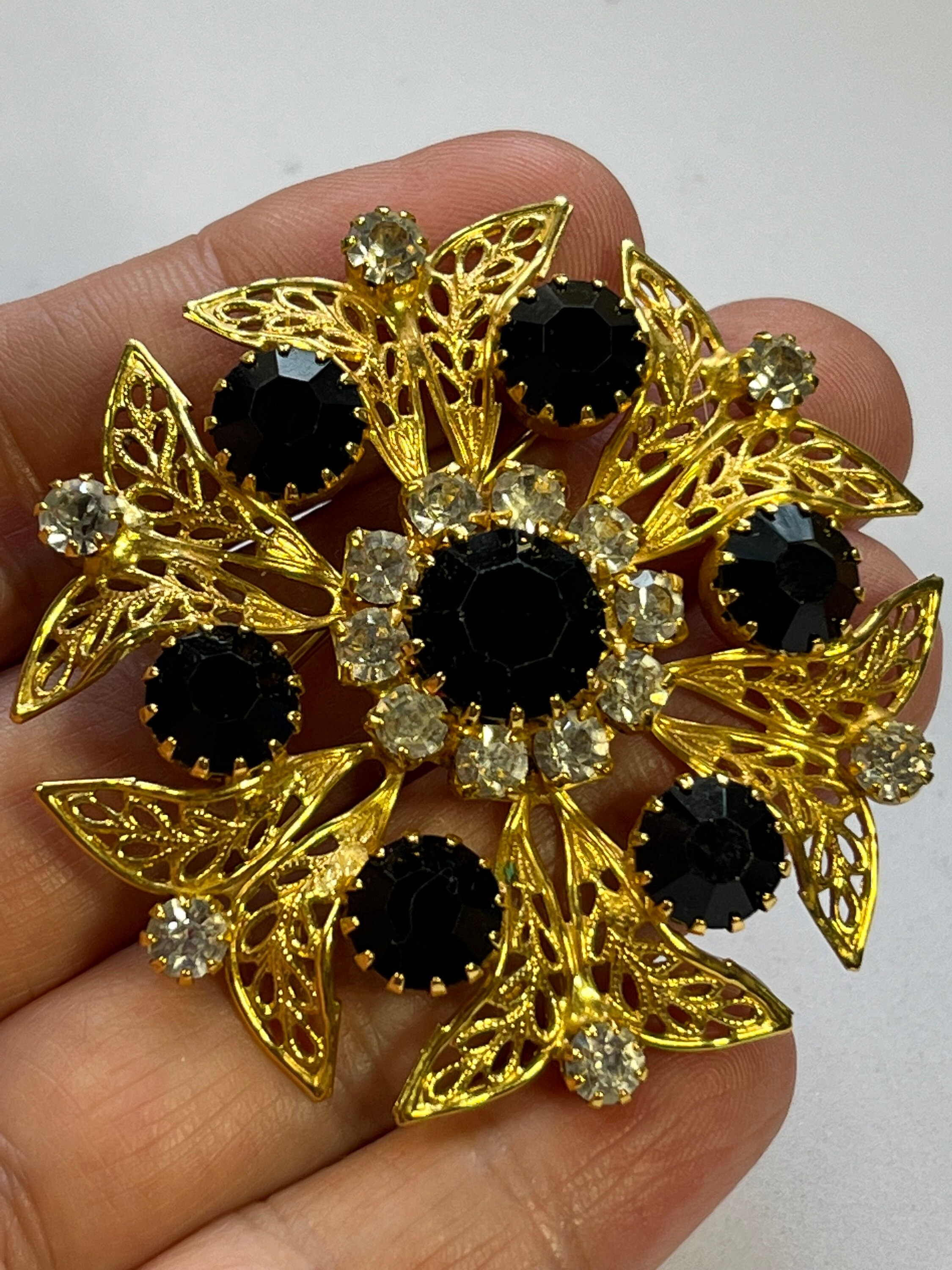 Celebrity Ny Brooch - Etsy Celebrity Ny Brooch - Etsy