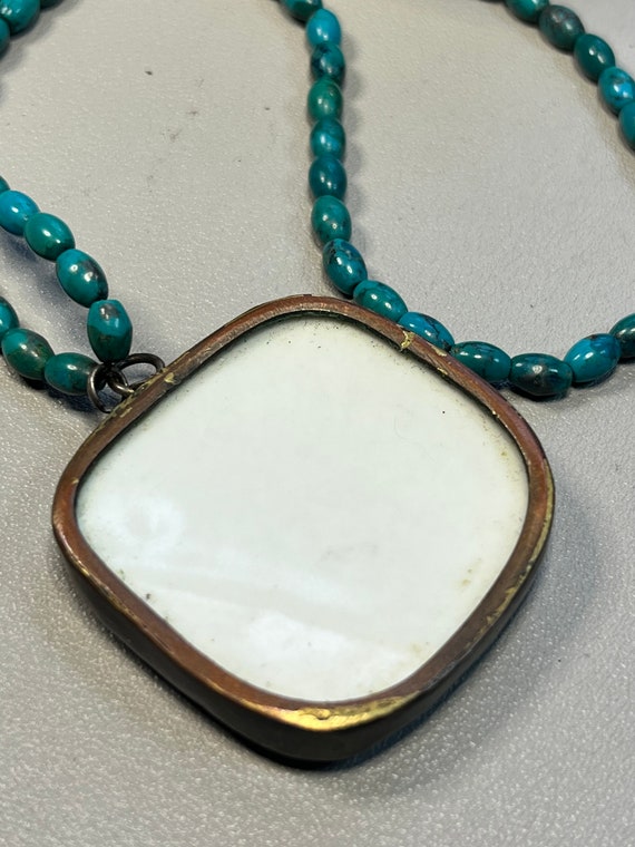 Vintage porcelain pendant stone bead necklace - image 4