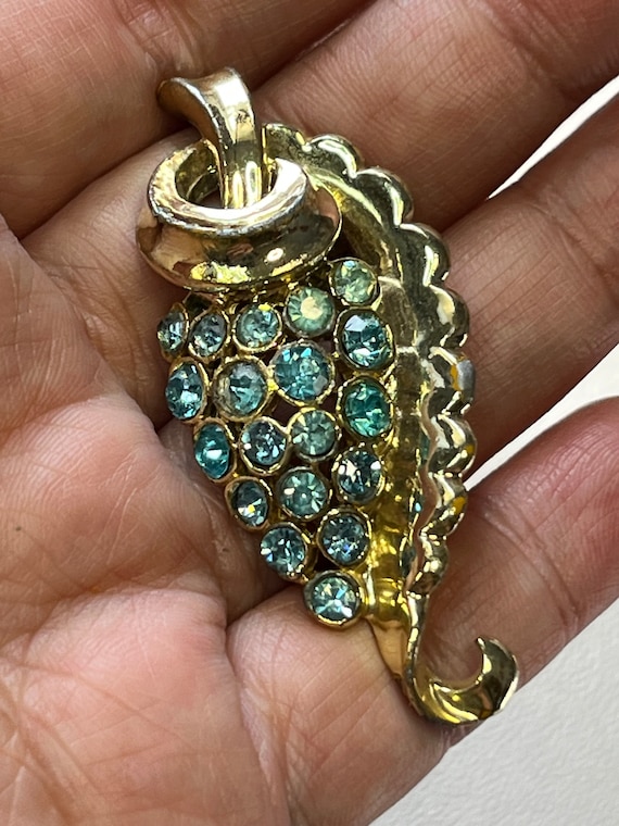 Vintage CORO blue rhinestone brooch