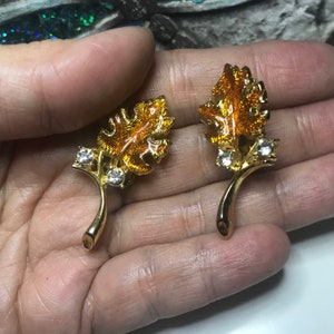 Vintage H.L. Gold Tone Leaf Clip-On earrings