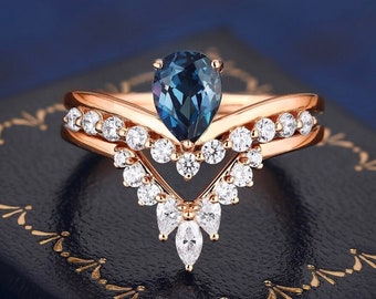 Vintage Pear Shaped Lab Alexandrite Engagement Ring Set, 14k Solid Gold Ring Set, Bridal Sets, Moissanite Diamond Ring Set For Women