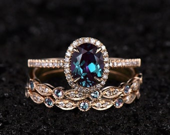 Vintage Unique oval cut Alexandrite engagement ring set rose gold ring halo diamond ring set art deco bridal wedding ring set for women