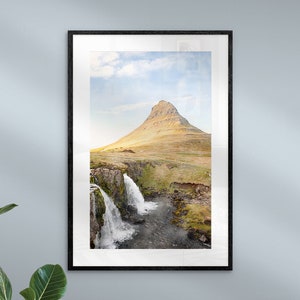 Majestic Kirkjufell – Uno splendido poster, stampa su tela e download digitale dall'Islanda – Ideale come regalo | ACQUERELLO