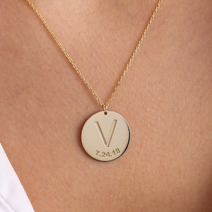 Personalized Disk Necklace, Round Gold Necklace, Personalized Disk Necklace, Personalized Initial Date Necklace, Initial Disk Necklace