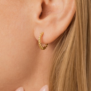 Dainty Twisted Hoop Earrings, Gold Huggie Hoop Earrings, Small Daily Hoop Earrings, Gift for Her, Minimalist Jewelry for Women
