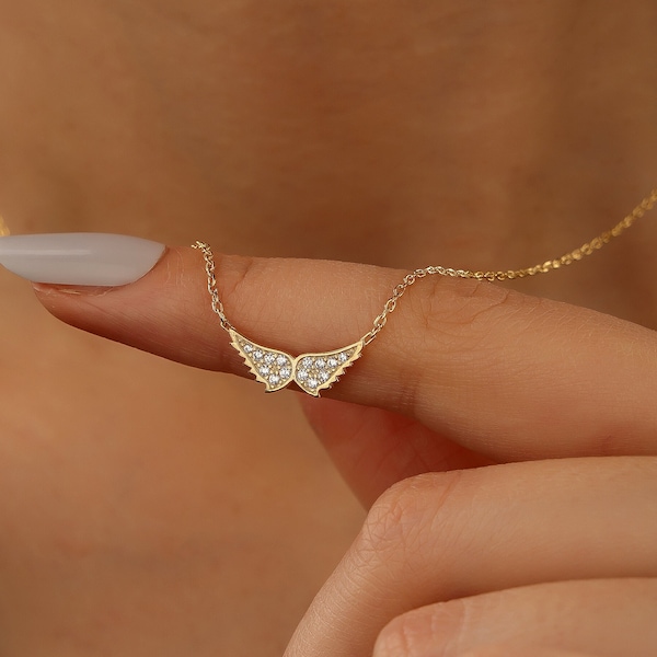 Collier minimaliste aile d'ange, collier diamant aile d'ange, petit collier aile d'ange, cadeau fête des mères, cadeau pour fille, bijoux ailés