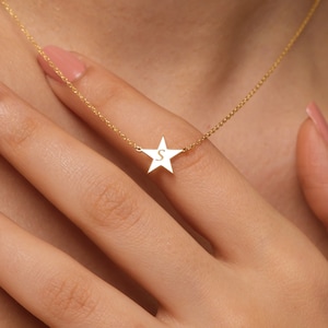 Personalized Engraved Star Necklace, Customized Engraved Star Pendant, Gift for Her, Egraved Star Necklace, Elegant Letter Necklace