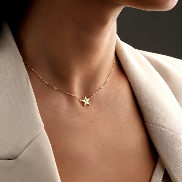 Personalized Engraved Star Necklace, Customized Engraved Star Pendant, Gift for Her, Egraved Star Necklace, Elegant Letter Necklace