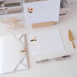 2025 Calendar | Desk Calendar | Stationery | Aesthetic Stationery