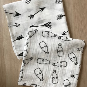 Monochrome Baby Muslin Swaddle Gift Set, Bamboo muslin swaddle, baby blankets, stroller blanket, newborn swaddle, muslin wrap