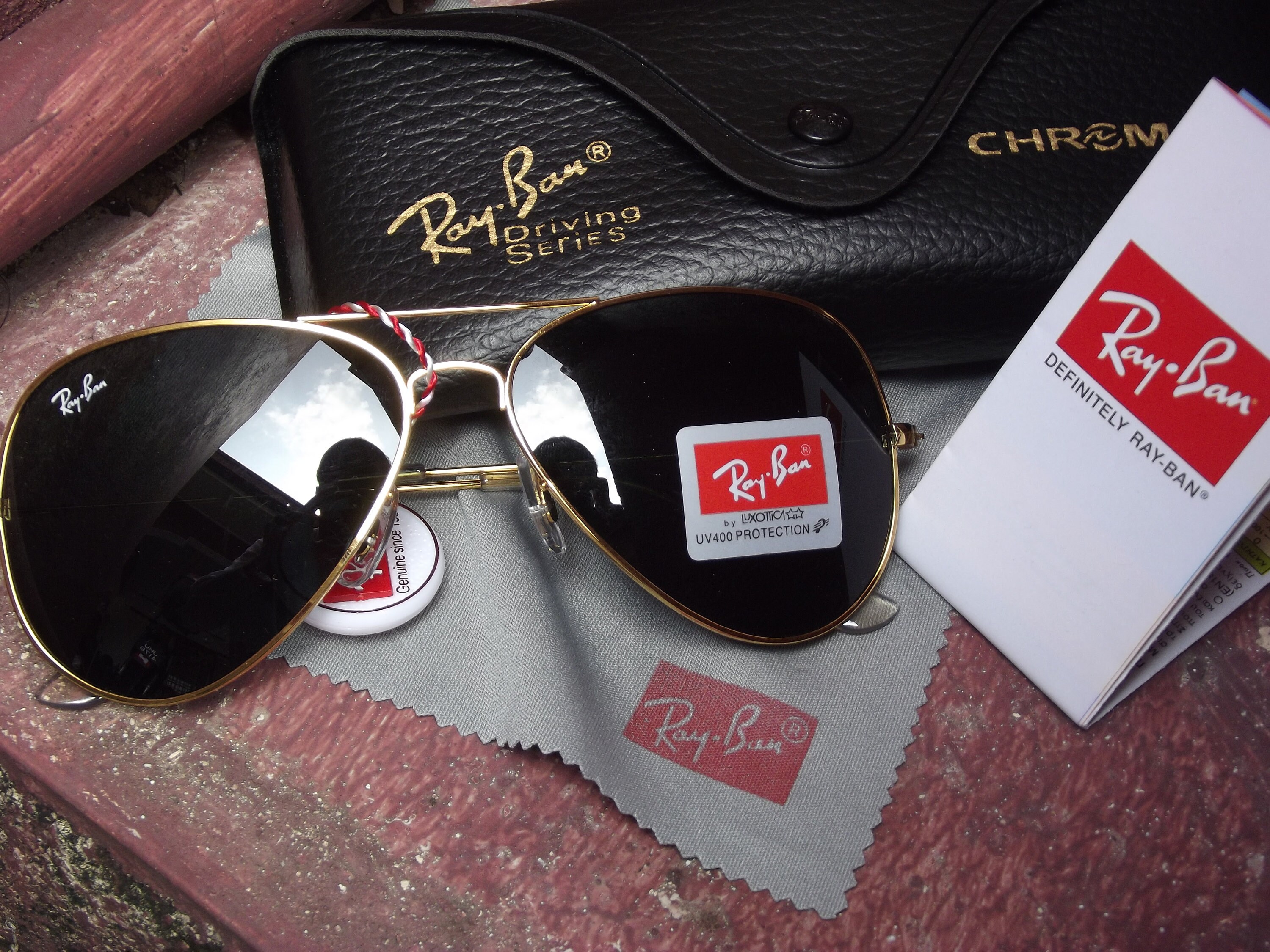 Sunglasses Ray Ban aviator RB3025 Gold frame Black lens