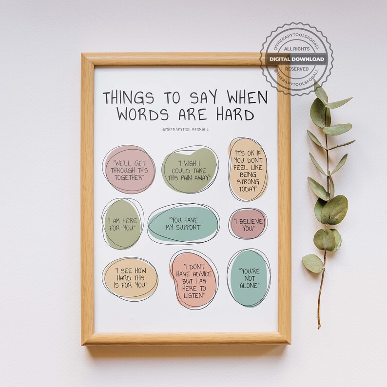 Puede incluir: Un p&oacute;ster imprimible con fondo blanco y marco marr&oacute;n claro. El p&oacute;ster presenta una lista de frases para decir cuando las palabras son dif&iacute;ciles. Las frases est&aacute;n escritas en texto negro y est&aacute;n rodeadas de c&iacute;rculos coloridos. El t&iacute;tulo del p&oacute;ster es "Things to Say When Words Are Hard".