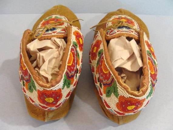 Late 1800s Cree Moccasins Native American Beaded … - image 5