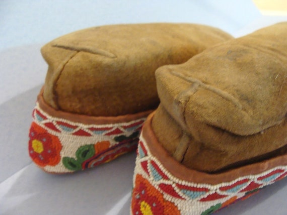 Late 1800s Cree Moccasins Native American Beaded … - image 9