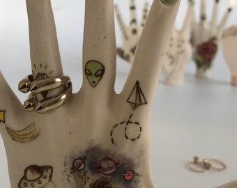 Illustrated ceramic ring holder, Hand sculptured ceramic ring stand, Space themed decorative art work, Dressing table accessories
