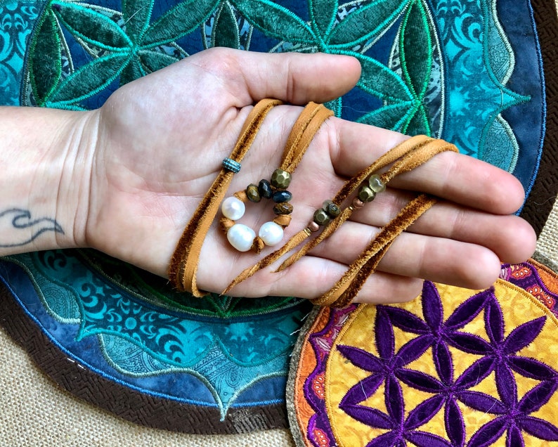 Gemstone /& Deerskin adjustable Choker-Pendant-Bolo style BuffaloCode original design 3 in 1 Custom \u2018Gillian\u2019 Pearl