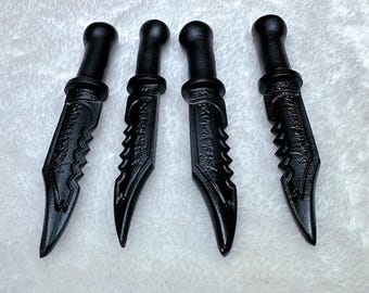 Obsidian Cat Carving: Black Stone Crystal with Magical Energy