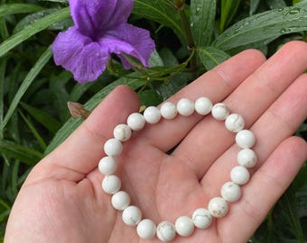 Handmade Howlite Beaded Bracelet: Gold Accent Gemstone Elegance Natural stone Jewelry