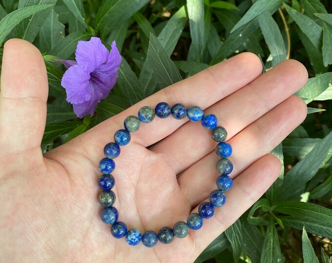 Lapis Gemstone Beaded Bracelet: Harness the Power of Crystals for Harmony and Healing