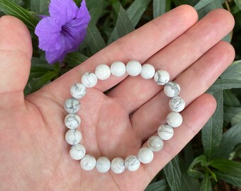 Handmade White Howlite Bracelet: Calming Gemstone Jewelry