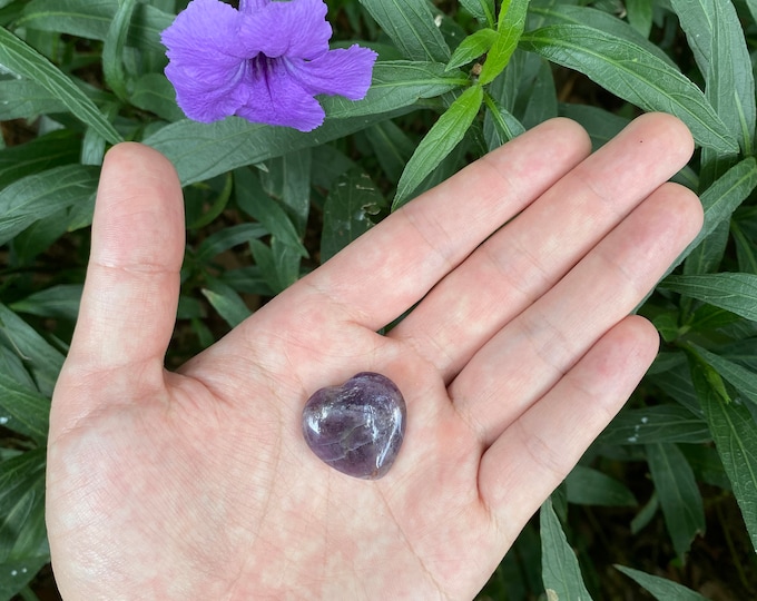 Natural Handmake Amethyst Crystal Heart Gemstone Purple Amethyst Crystals Healing Heart Gift For Baby