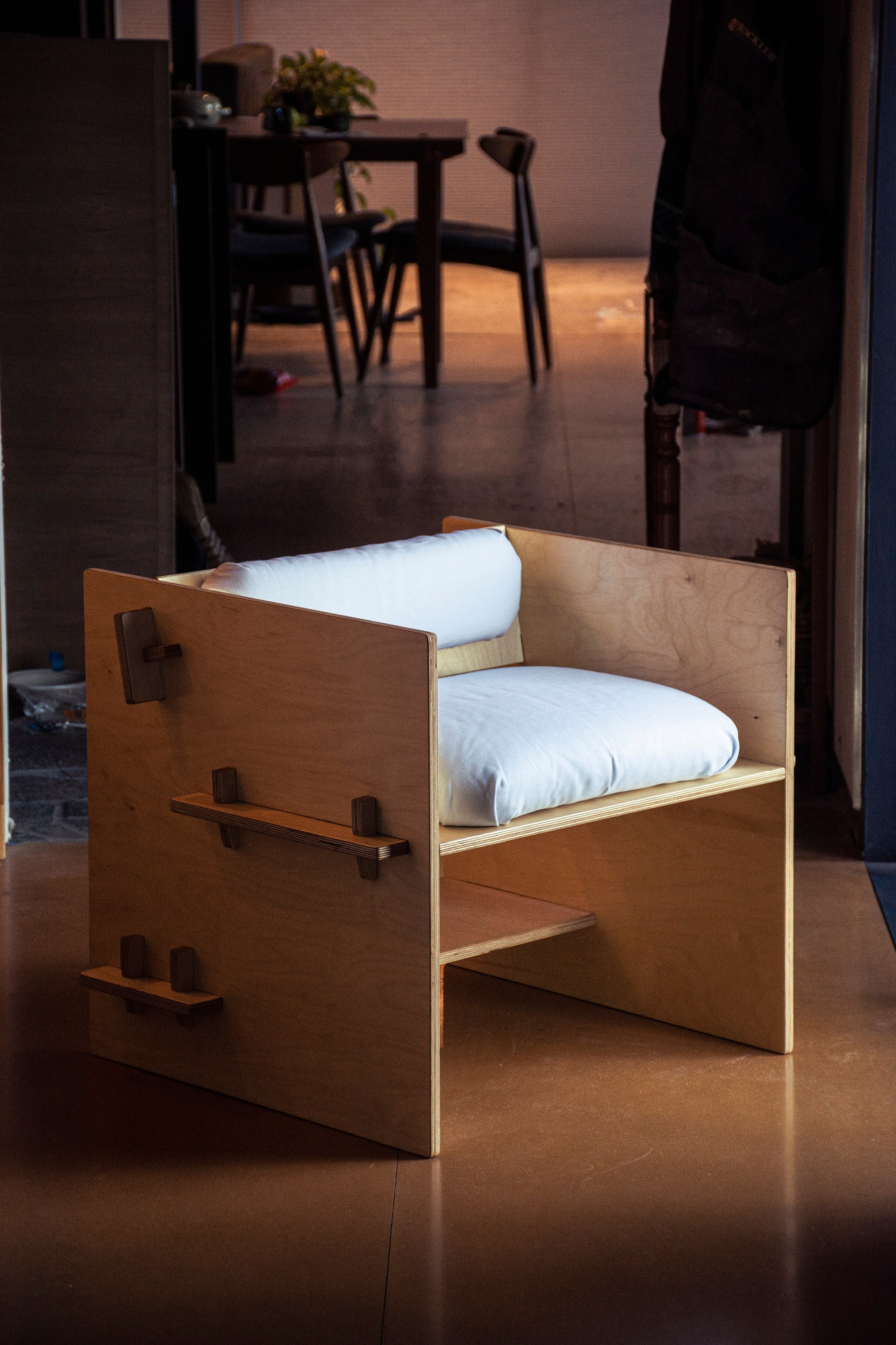Plywood chair design clearance