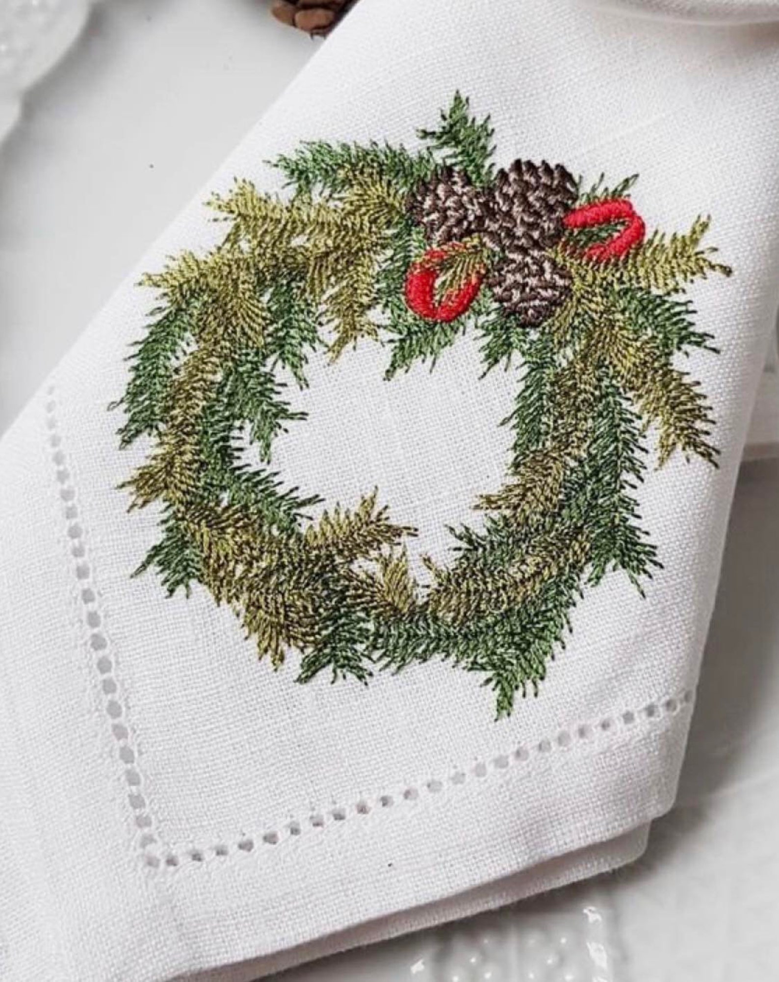 Christmas Wreath Embroidered Napkins Etsy