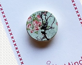 Floral Button Needle Minder for Cross Stitch, Embroidery, Needlecraft, Cover Minder for Diamond Art Painting, Stitcher Gift