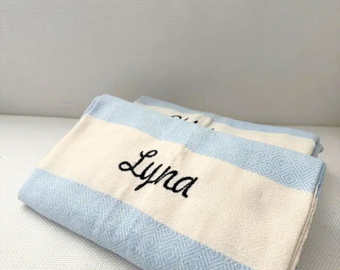 Custom Bridesmaid Towels, Bridal Shower Favors, Bachelorette Party Towel, Custom Turkish Towel, Wedding Gift Favor, Bridesmaid Gifts