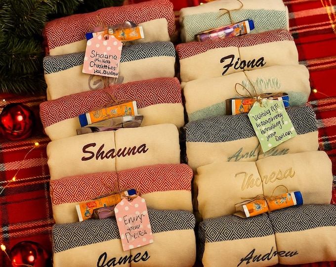 Personalized Turkish Towels Christmas Gift Set, Custom Embroidered Towel, Holiday Gift for Her, Bridesmaid or Family Gift, Personalized Gift