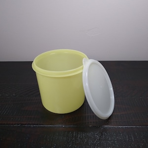 Eagle Super Seal Container, Vintage Container with Lid