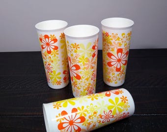 Set of 4 Tupperware Ice Tea Glasses, Plastic Retro Style Tumblers, 16 Ounce