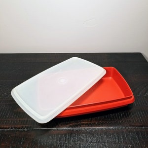 Vintage Tupperware Deli Meat/Bacon Keeper #1292-5 With Lid Paprika
