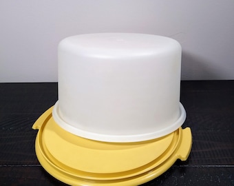 Tupperware Cake Carrier, Vintage Gold Cake Taker without Handle