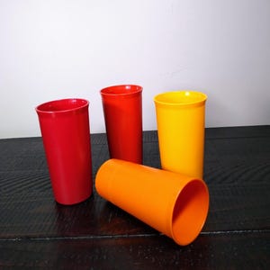 Tupperware Harvest Tumblers, Set of 4 Vintage 9 Ounce Tumblers