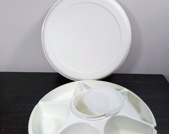 Tupperware Almond Colored Veggie Tray with Lid and Separate Dip Bowl, Vintage Tupperware