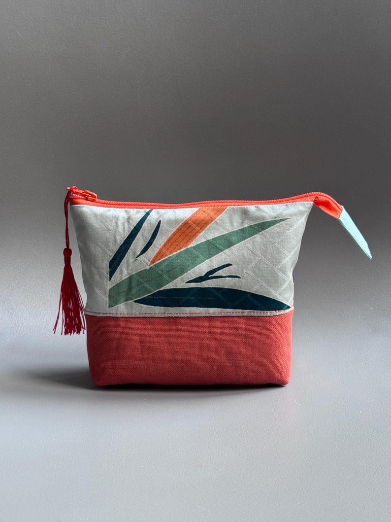 Pouch Orange pompon