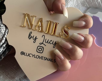 Aangepaste Nailfie Heart Prop: salonaccessoire, nagelstylistecadeau