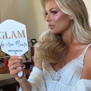 Makeup artist glam handheld mirror, personalised mirror, Mua gift, beauty accessories, makeup photo prop, salon decor, Beauty salon
