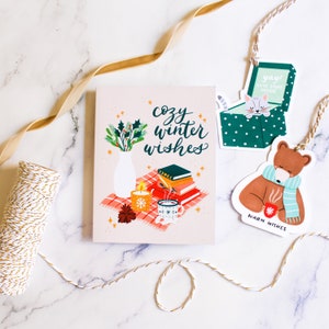 Tarjeta acogedora de deseos de invierno / Tarjeta de Navidad / Vibraciones acogedoras de invierno / Naturaleza muerta / Tarjeta navideña / Ilustración / Regalo amante de los libros / Chocolate caliente