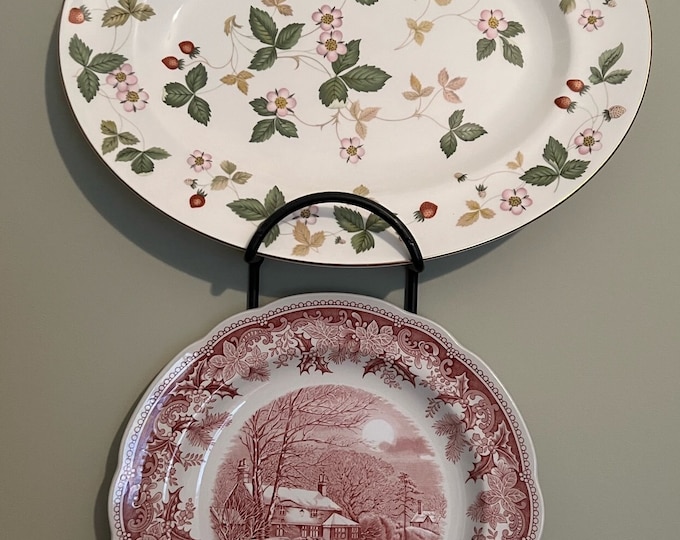 LONGABERGER Wrought Iron Wall Plate or Platter Holder Two Tiered Iron