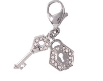 Looks great on BrightonOrigami Owl &all Cute silver moon charm dangle clip tag Looks great on BrightonOrigami Owl &all Cute silver moon charm dangle clip tag