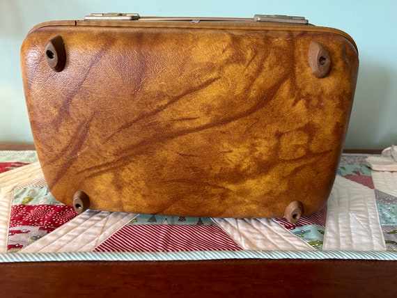 American tourists Train Case, brown marble - image 6