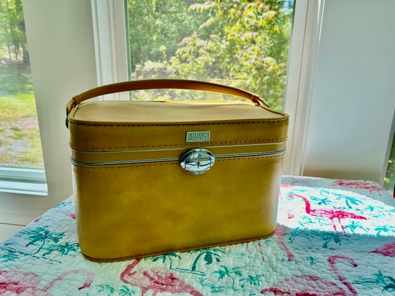 Vintage Amelia Earhart Train Case, Yellow Marble - image 1