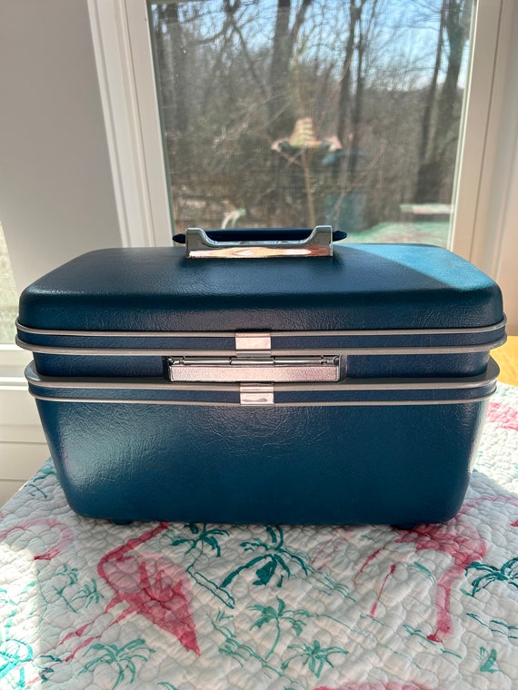 Blue Samsonite Train Case Gem