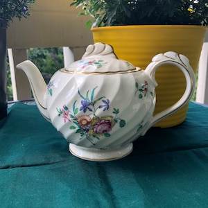 Beautiful Olde Bristol Porcelain Tea Pot By Clarice Cliff