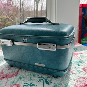 American Tourist Train Case, Blue Marble, Vintage