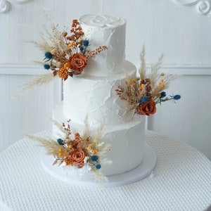 Topper per torta di rose conservate di arancia bruciata, decorazione di nozze, topper per torta di rose secche e conservate, decorazione di nozze di erba di pampas