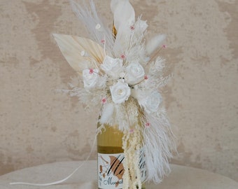 Centro de mesa de vino, ramo de botella blanca, arreglo floral para botella de vino, ramo de botella, ramo de botella de vino, regalo de vino, decoración de botella de vino
